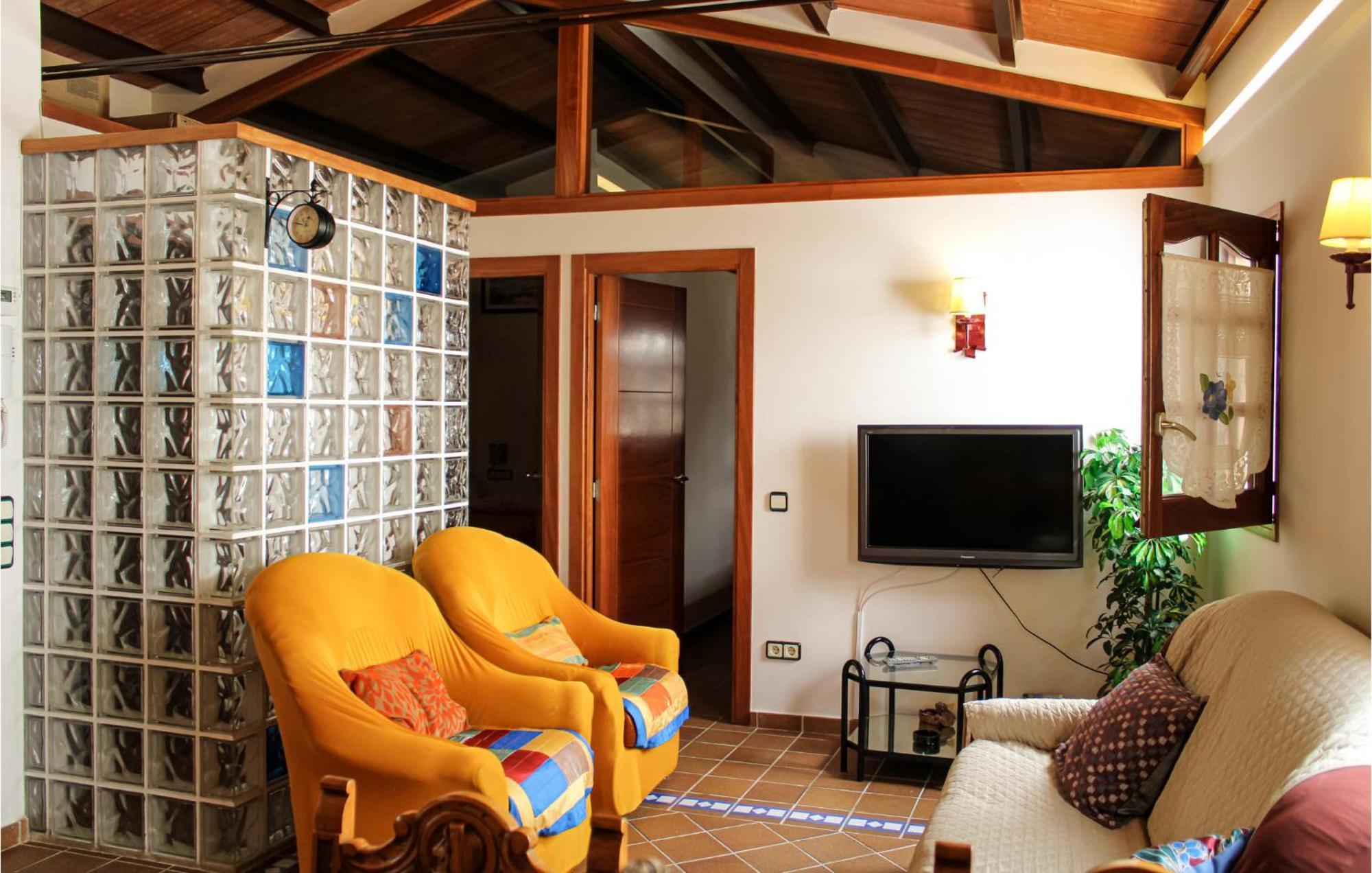 Amazing Apartment In Tossa De Mar With Wifi Eksteriør billede