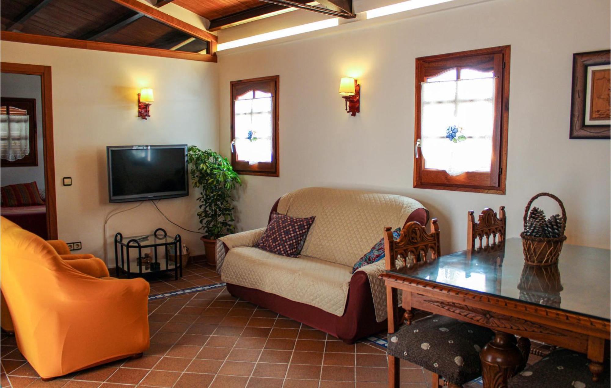 Amazing Apartment In Tossa De Mar With Wifi Eksteriør billede