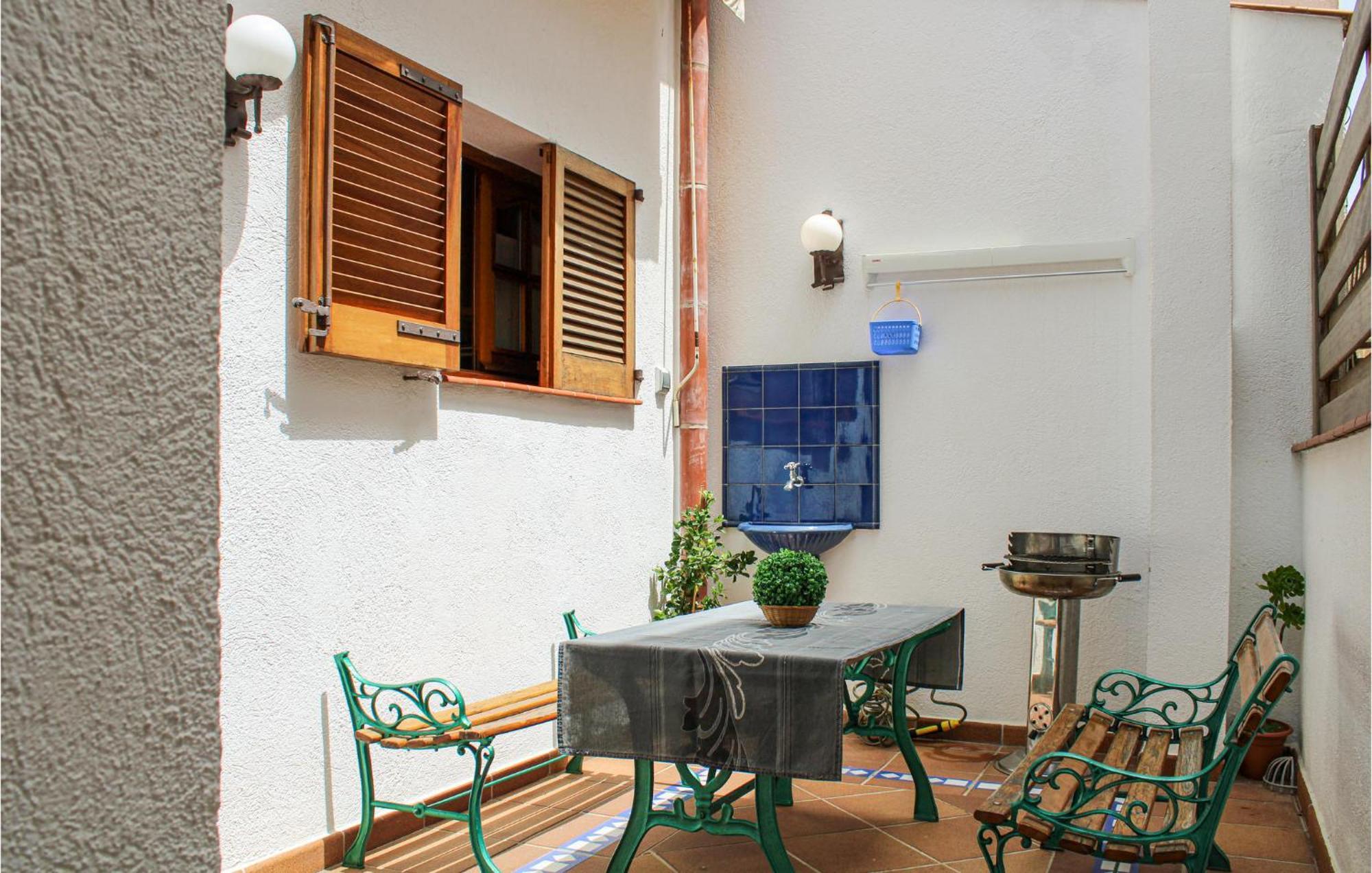 Amazing Apartment In Tossa De Mar With Wifi Eksteriør billede