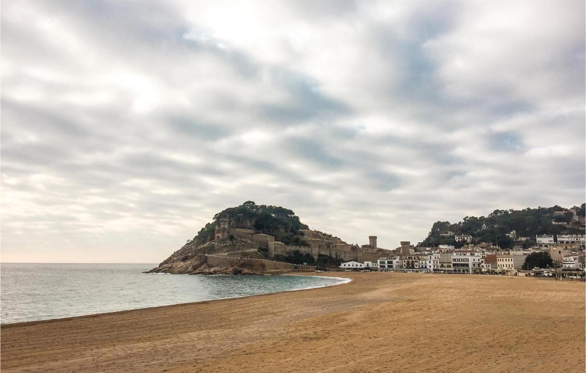 Amazing Apartment In Tossa De Mar With Wifi Eksteriør billede